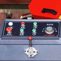 Scie à ruban automatique rouge GB4028 4,0 kW pour la découpe de barres d'armature, tubes carrés et barres métalliques, diamètre de coupe 280 mm, style ciseaux