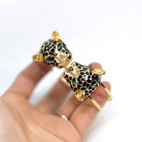 2025 vente en gros femmes conçu Double tête de léopard plaqué or manchette Bracelet mode Animal personnalité cadeau Bracelet