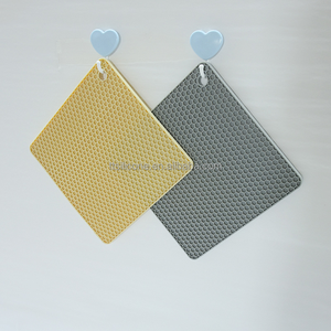 Eco-friendly Non-slip Kitchen Tool Heat Insulation Pad Anti-scalding square <b>Round</b> Silicone <b>Mats</b> & Pads Heat Protection - Product Image 2