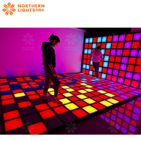 Carrelage de piste de danse multifonctionnel pour l'intérieur, éclairage de scène, marelle interactive, jeu de sol à LED actif