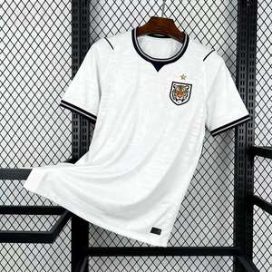 Camisetas <span class=keywords><strong>de</strong></span> Fútbol <span class=keywords><strong>de</strong></span> la Selección Nacional <span class=keywords><strong>de</strong></span> Inglaterra 2026, Camisetas <span class=keywords><strong>de</strong></span> Fútbol para Adultos, 100% Poliéster, Estilos Originales, Camiseta <span class=keywords><strong>de</strong></span> Fútbol - Product Image 1