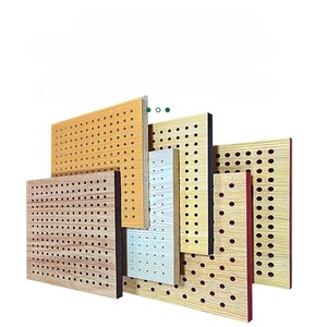 Panneaux muraux intérieurs modernes en WPC Lambrin, mousse acoustique 3D insonorisante, revêtement décoratif pour hôtels et écoles - Product Image 1