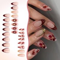 Faux ongles courts en forme d'amande avec motif de rayures dorées 3D et perles, faux ongles fleuris, pointes d'ongles en acrylique à coller