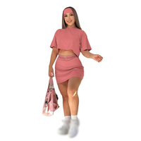 Ensemble de sport 2 pièces pour femme avec logo personnalisé : haut court à manches courtes et short de sécurité intégré, extensible, tenue décontractée pour le yoga