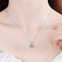 Bijoux de souhaits Bijoux fins S925 Sterling Silver 0.50ct/1.00ct Moissanite Pendentif Collier Quatre Prong Micro Pave Pendentif élégant