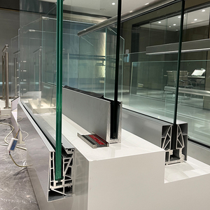 ราวบันไดกระจกระเบียงราวบันไดกระจกพร้อมไฟ LED อลูมิเนียมสำหรับวิลล่ารั้วกลางแจ้ง - Product Image 6