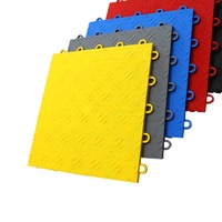 Dalles de sol de garage emboîtables au design moderne