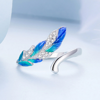 Boucles d'oreilles ouvertes en argent sterling 925 avec plume bleue éblouissante et sertissage pavé de zircone cubique pour femme, cadeau d'anniversaire, bijoux raffinés et chics BSE707