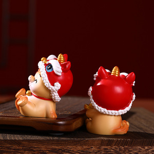 Figura de resina de león y caballo estilo chino, decoración de escritorio, regalo para el Año Nuevo Chino - Product Image 2