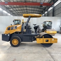 Compacteur de sol vibrant YSW204A de 4 tonnes avec auvent standard et force de compactage de 60 KN