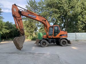 Excavatrice sur pneus DOOSAN DH210W-7 d'occasion, peinture d'origine, Robex 210w DX210W, composants essentiels (roulement moteur, pompe, engrenage) inclus, garantie 1 an - Product Image 4
