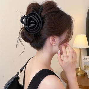 Élégant chouchou floral pour cheveux, motif rose douce, pour enfants, idéal pour les soirées, accessoire de vente en gros - Product Image 2