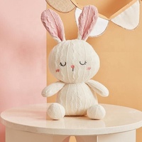 Vente en gros de jouets faits à la main pour dormir poupée koala en peluche cochon rose jouet tricoté en crochet lapin éléphant en peluche