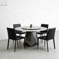 Ensemble de salle à manger moderne de luxe en acier inoxydable noir, table à manger en marbre de pierre frittée dorée pour 4 personnes, 4 chaises