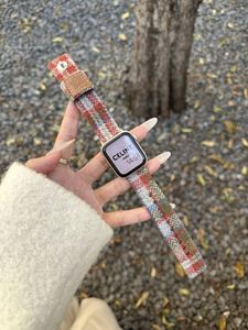 Luxury Autumn Winter Iwatch10 Smart Leather Watch Strap Breathable Plaid Fabric Band in White Spliced Plaid Leather - Product Image 6