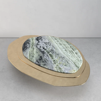 Table basse en marbre Dream Home à niveaux concentriques, avec bordure en métal doré, piétement en marbre vert naturel, mobilier de salon design
