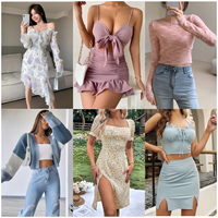 Vêtements d'occasion recherchés : Balles mixtes neuves de vêtements de marque, stock de fournisseur, vêtements d'occasion de haute qualité en gros pour femmes (robes)