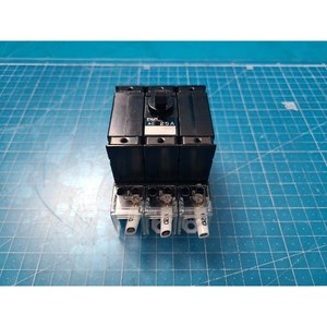 Protecteur de circuit Fuji CP33E/25D d'occasion – Pièces détachées d'équipement semi-conducteur de génération précédente - Product Image 6