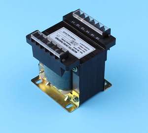 <span class=keywords><strong>Transformateur</strong></span> de puissance de sécurité robuste 10 kVA, structure à bobine toroïdale, entrée 380 V, sortie 220 V, enroulement en cuivre, courant 12 A, 6 prises - Product Image 2