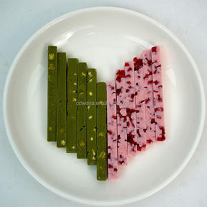 Barretta di Cioccolato Bianco Strawbemy, Morbida e Setosa, Speciale per San Valentino, Confezione Regalo Personalizzabile, Snack con Puro Burro di Cacao - Product Image 2