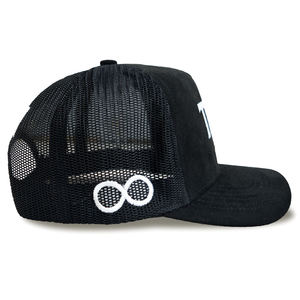 Gorra de camionero de malla transpirable de gamuza sintética con logo personalizado al por mayor, ligera y ajustable para protección solar al aire libre - Product Image 2