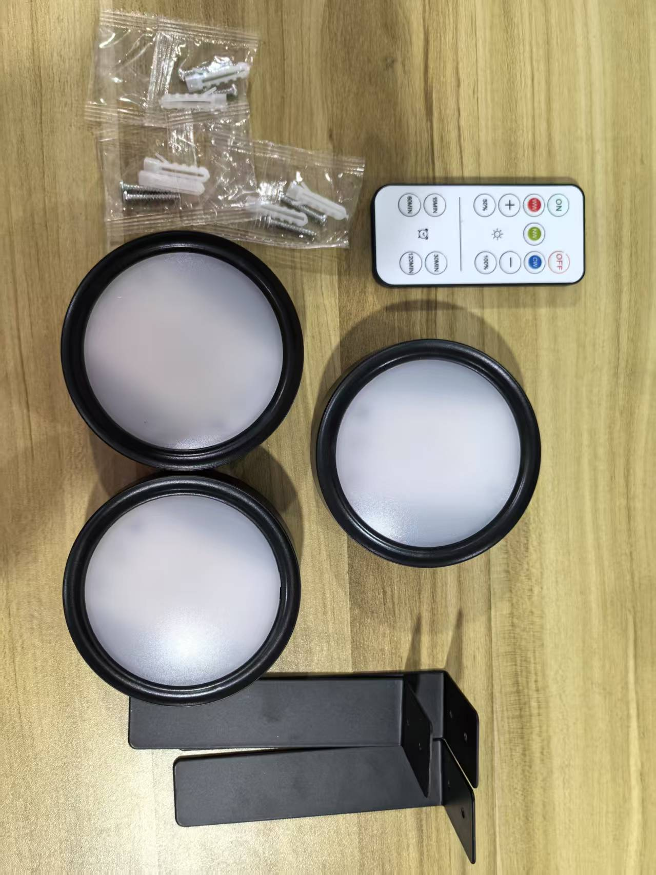 [Black-shell 3-color] 3 Light + 1 Remote Control