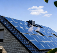 Système de fixation de tuiles solaires sur mesure pour toiture, adapté aux résidences, avec support réglable et kit de rail en aluminium.