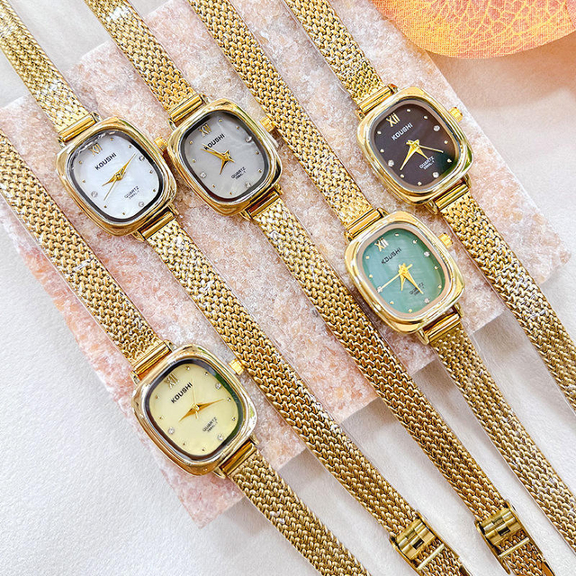 Ladies' Minimalist Classic Retro square Niche Small Antique Style Quartz Watch