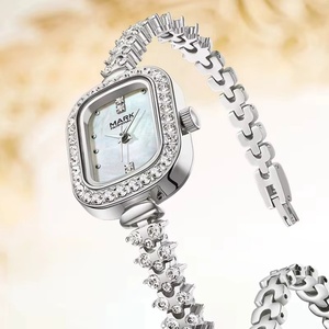 Reloj de Cuarzo para Mujer Mark Fairwhale FW-3010, Diseño Rectangular de Lujo, Correa de Acero Inoxidable con Cristales, Regalo Creativo Informal - Product Image 1