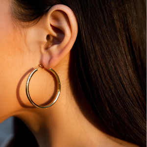 Aros de acero inoxidable 316L con baño de oro PVD, resistentes, joyería de moda sostenible para mujer - Product Image 3