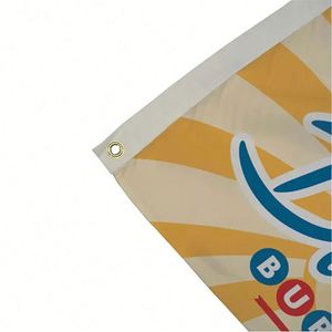 Bandera de poliéster con logotipo personalizado, impresión a todo color, ojales metálicos y borde cosido para la semana del espíritu escolar - Product Image 3