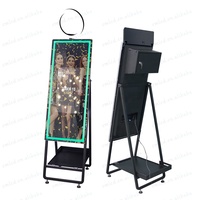 21.5 pouces LCD moniteur selfie shell pliant 44 pouces miroir support caméra et imprimante photomaton pour les événements de mariage de fête