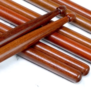 Baguettes de batterie en bois de santal rouge personnalisées Shuyi 5a 5b 2b 7a, accessoires d'instruments de musique en érable en gros pour <span class=keywords><strong>harpe</strong></span> et percussion - Product Image 1