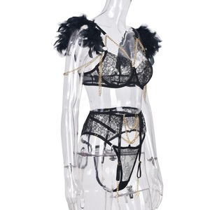 Intimo Erotico Sexy con Pizzo Ricamato, Piume e Catene Intricate, Lingerie Femminile Romantica - Product Image 6