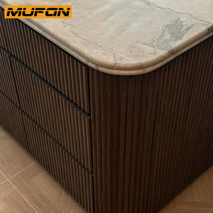 Gabinetes <span class=keywords><strong>de</strong></span> Cocina <span class=keywords><strong>de</strong></span> Lujo en Madera <span class=keywords><strong>de</strong></span> Nogal con Acabado Rizado, Puerta <span class=keywords><strong>de</strong></span> Vidrio <span class=keywords><strong>de</strong></span> Alta Gama con Cajón Delgado Estilo Shaker y Detalles Acanalados - Product Image 4