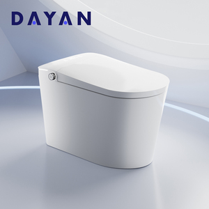 Appareil sanitaire moderne automatique monté au <span class=keywords><strong>sol</strong></span> avec capteur de pied de chasse automatique allongé Réservoir d'eau dissimulé Toilette intelligente intelligente - Product Image 2