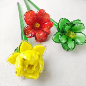 Décoration d'art moderne, création artisanale rétro, roses simulées à longue tige, pièces en <span class=keywords><strong>verre</strong></span> <span class=keywords><strong>de</strong></span> Murano, vitrail, fleur <span class=keywords><strong>de</strong></span> <span class=keywords><strong>tulipe</strong></span>, art populaire - Product Image 3