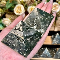 Großhandel Kristallkunst Natürliche Hochwertige Kristallschnitzerei Pyrit-Pyramide für Dekoration & Geschenk