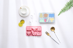 Moldes de Silicona Antiadherentes con Diseño Temático de Academia, Reutilizables, de Grado Alimenticio, Lindos Moldes Magnéticos de Silicona para Chocolate, Dulces y Hielo - Product Image 3