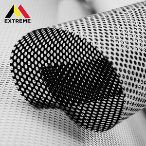 Autocollant en <span class=keywords><strong>vinyle</strong></span> <span class=keywords><strong>perforé</strong></span> brillant auto-adhésif pour vitres, 120 g/m²/140 g/m², <span class=keywords><strong>micro</strong></span>-<span class=keywords><strong>perforé</strong></span>, vision unidirectionnelle, graphique UV résistant à l'eau - Product Image 4