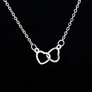 Collar con colgante de corazón calado para mujer, joyería minimalista de moda, regalo para uso diario - Product Image 2