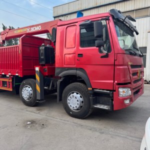 משאית מנוף Howo 8x4 הנמכרת ביותר בניגריה, 420 כוחות סוס, מצוידת במנוף 12 טון - Product Image 2