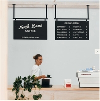 Panneau de menu publicitaire mural en métal pour la vente au détail Support d'affichage de panneaux de lettres monté au plafond