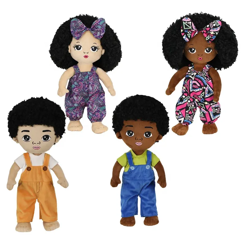 Simpatiche bambole di pezza nere afroamericane in peluche personalizzate per bambini