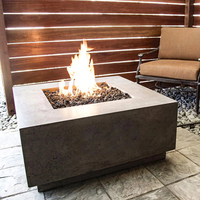 Table de foyer extérieur au gaz propane en béton de 18 po H X 36 po de largeur