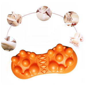 Cuscino Cervicale Ergonomico per Trazione e Rilassamento di Collo e Spalle, Strumento di Agopressione per Alleviare il Dolore alla Parte Superiore della Schiena e la Tensione Muscolare - Product Image 2