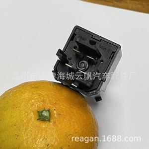 Interruptor de Aire Acondicionado Yf 8634 F65H 19A642 AA para Ford, Repuesto para Automóvil, Color Negro - Product Image 3