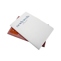 Cuadernos Cosidos Blancos con Logotipo Personalizado Ecológicos al por Mayor, Tamaños A4, A5, B5 y Personalizados, con Rayas Anchas y Apertura Plana para la Escuela y la Oficina