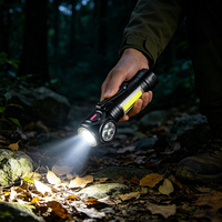Lampe torche rechargeable à clip magnétique avec lumière latérale COB, lampe torche d'extérieur pour le camping, la randonnée et les situations d'urgence