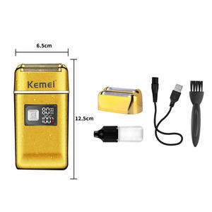 Afeitadora Eléctrica Recargable Kemei Km-Tx8 Dorada Metálica de Tres Cabezales, Lavable con Agua, con Indicador LED - Product Image 3